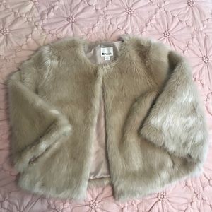Faux fur short coat XL